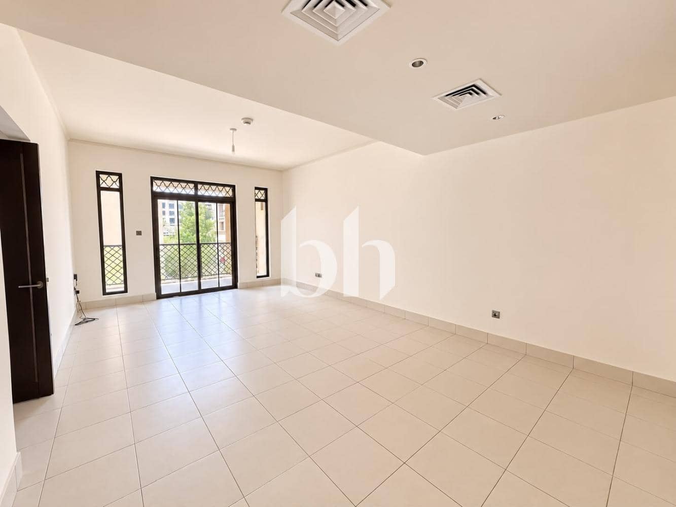 2 Bedroom Apartment in Zaafaran 1 - photo 2