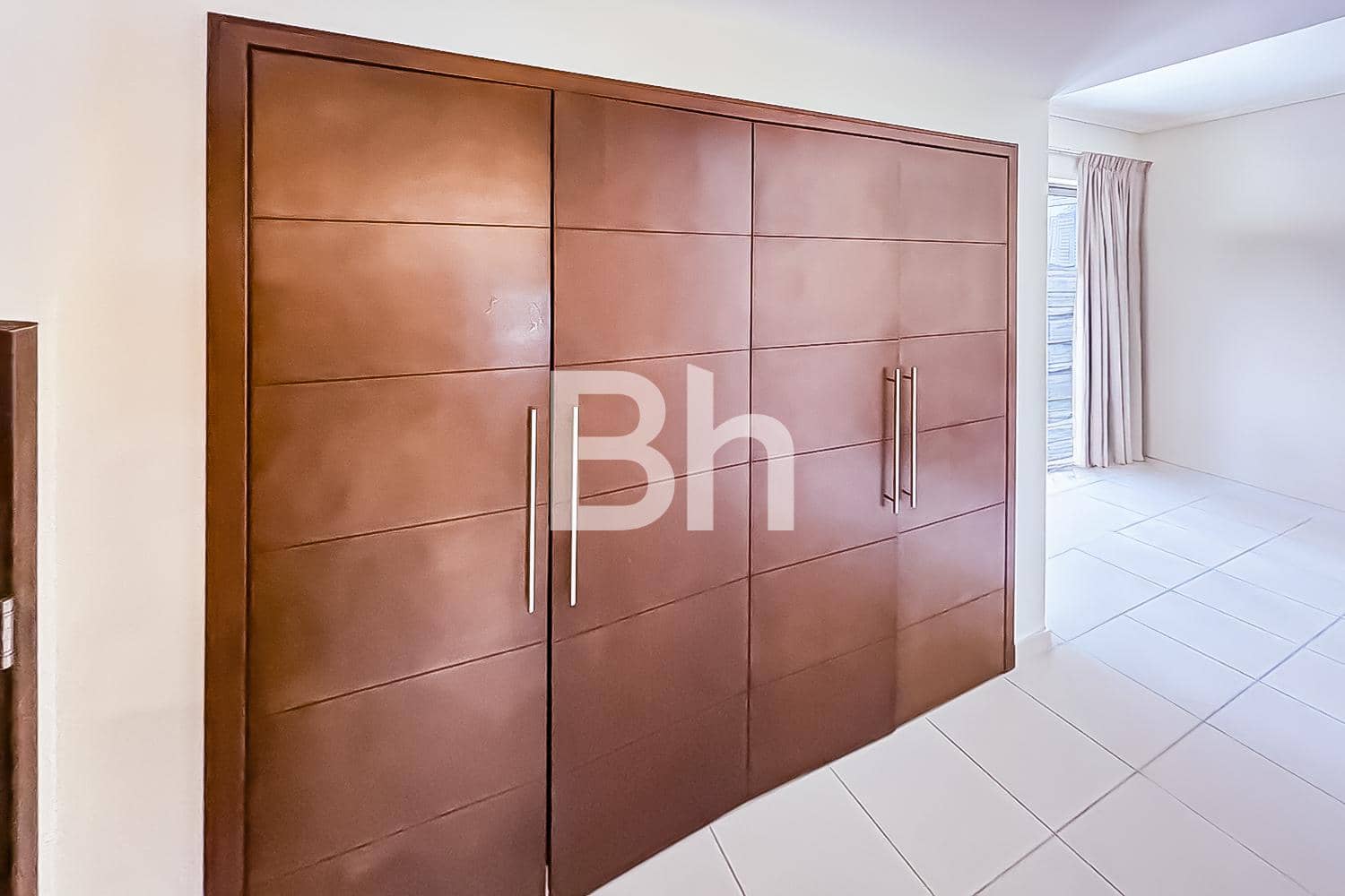 2 Bedroom Apartment in South Ridge 5 - photo 2