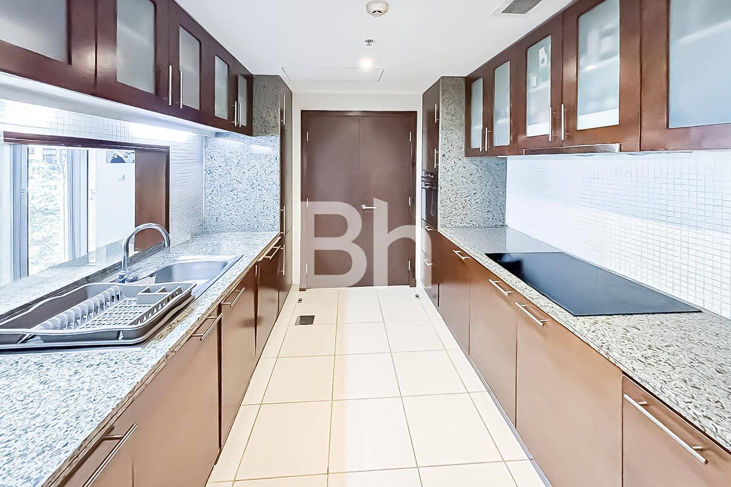 2 Bedroom Apartment in South Ridge 5 - photo 2