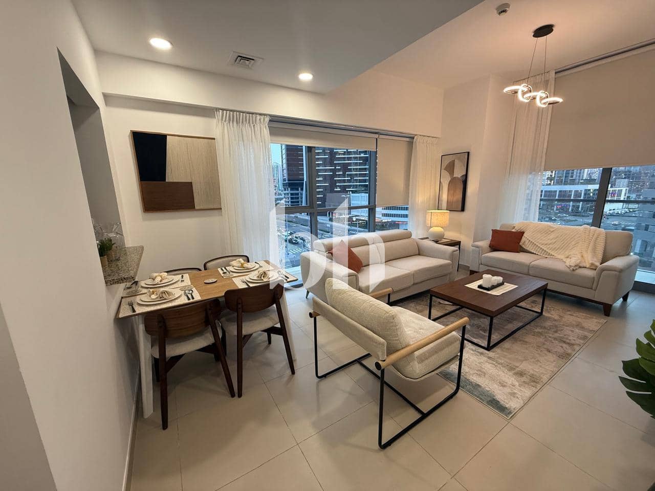1 Bedroom Apartment in Bellevue Tower 2