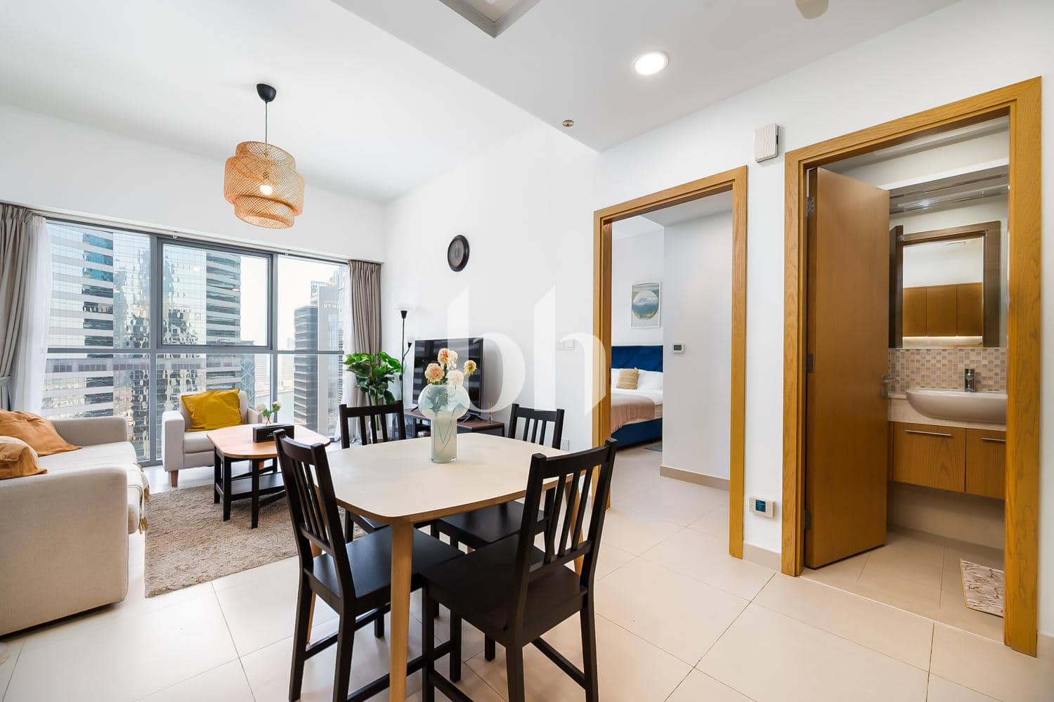 1 Bedroom Apartment in Bellevue Tower 2
