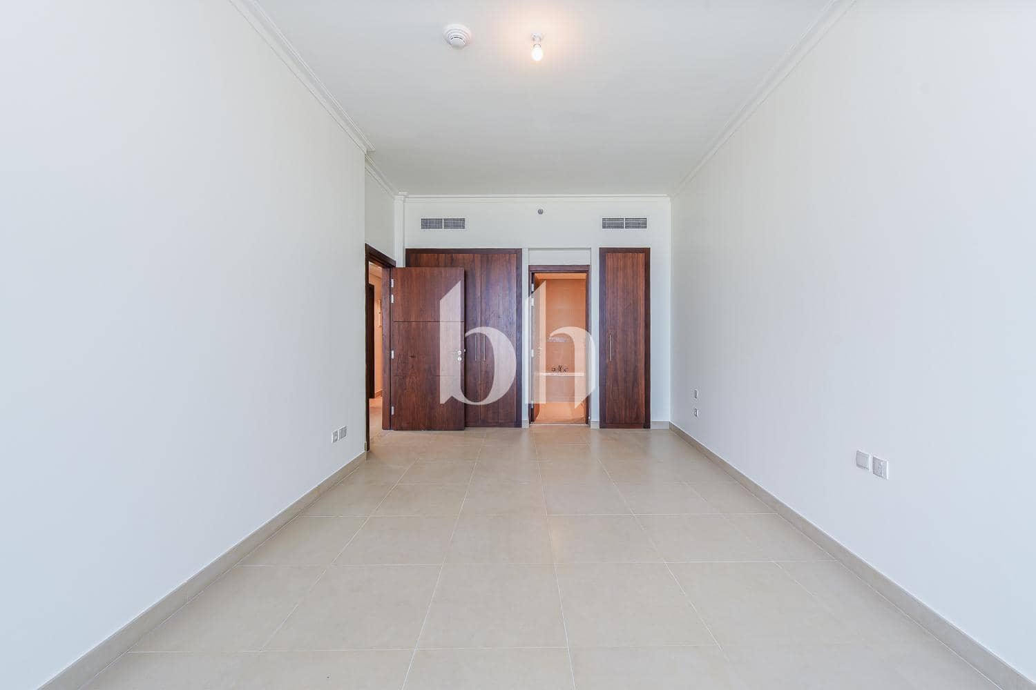 2 Bedroom Apartment in Burj Vista Tower 1 - photo 1