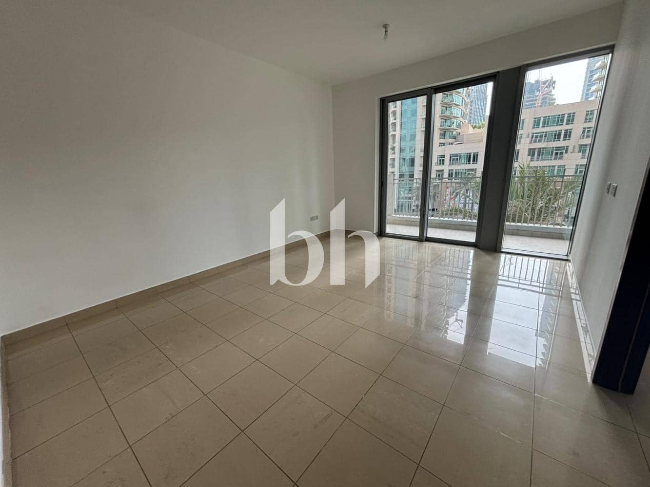 1 Bedroom Apartment in Standpoint Tower 1 - photo 1