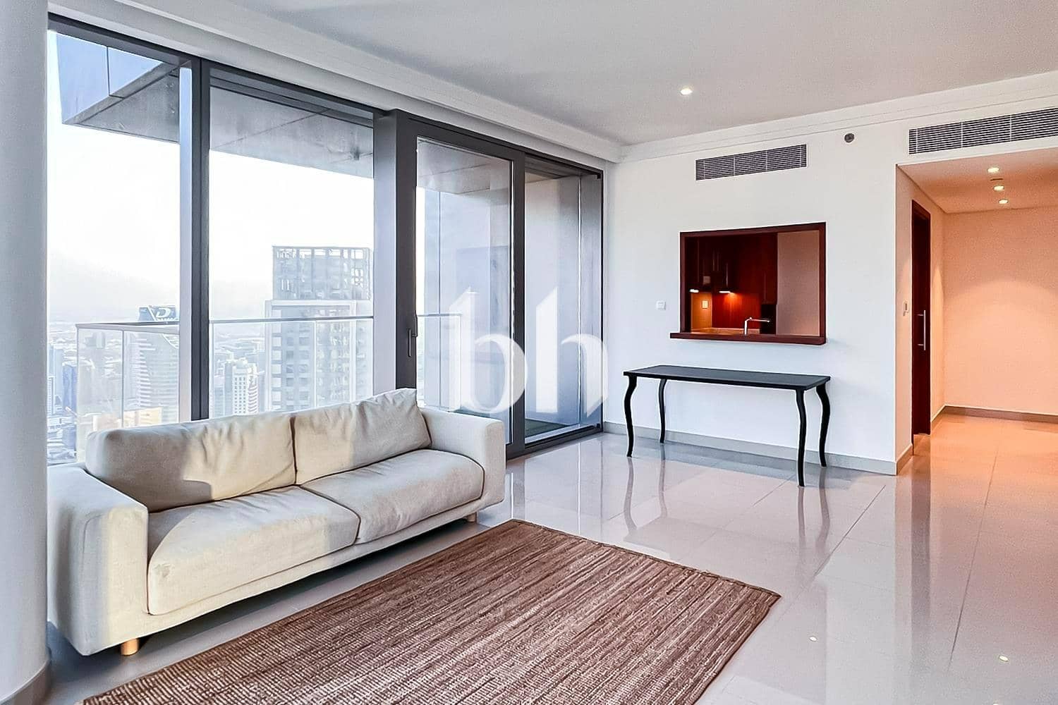 1 Bedroom Apartment in Boulevard Point - photo 2
