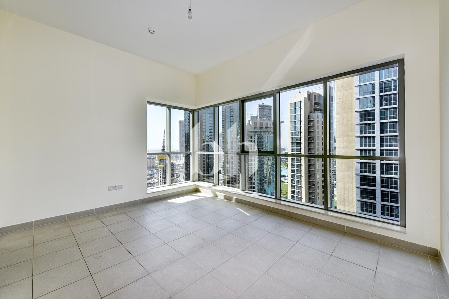 2 Bedroom Apartment in Boulevard Central Tower 1 - photo 2