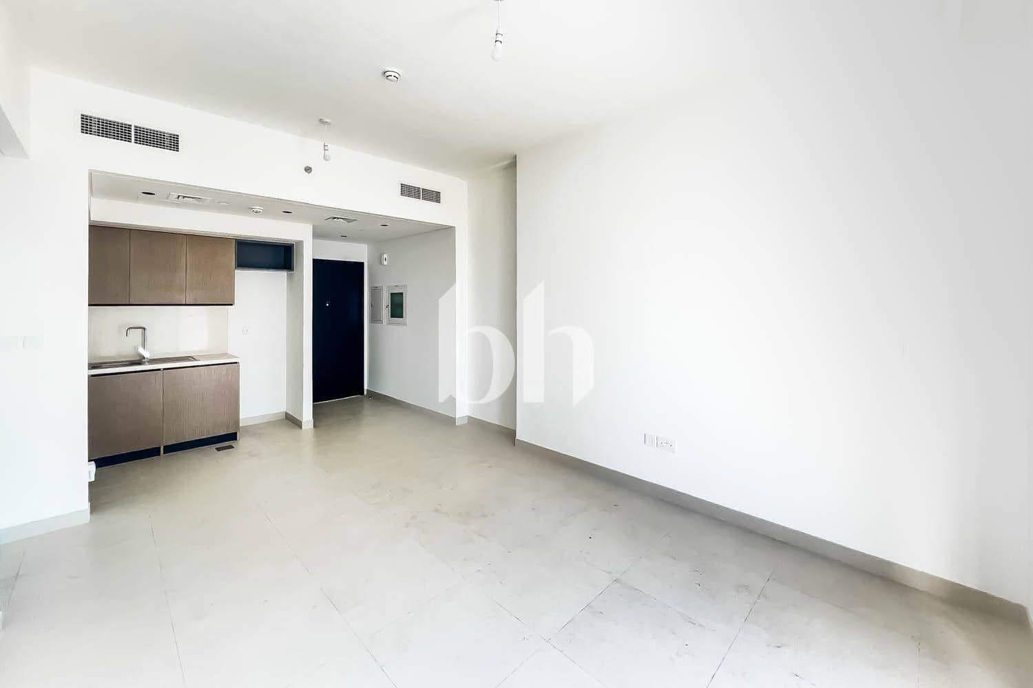 1 Bedroom Apartment in Burj Crown