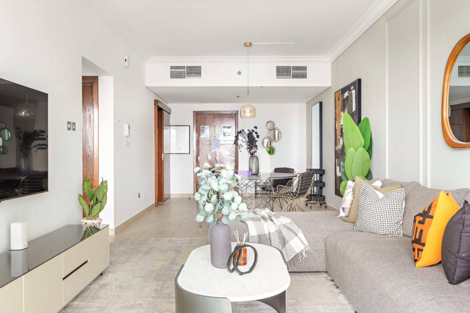 1 Bedroom Apartment in 8 Boulevard Walk