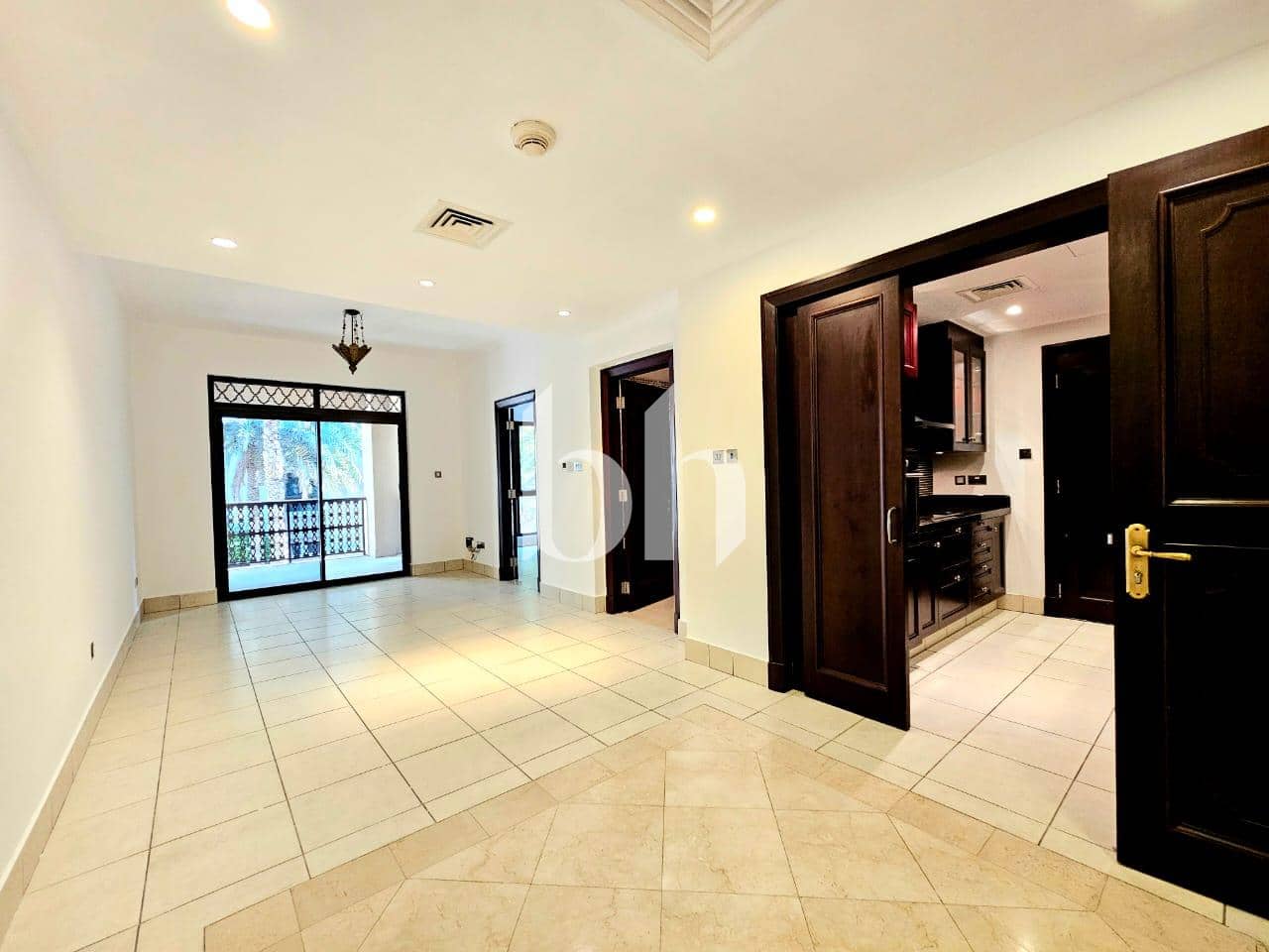 1 Bedroom Apartment in Reehan 3 - photo 2