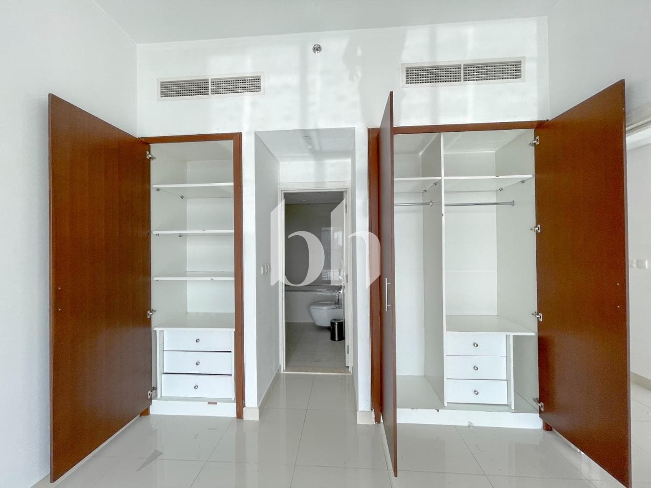 1 Bedroom Apartment in Boulevard Crescent Tower 1 - photo 1