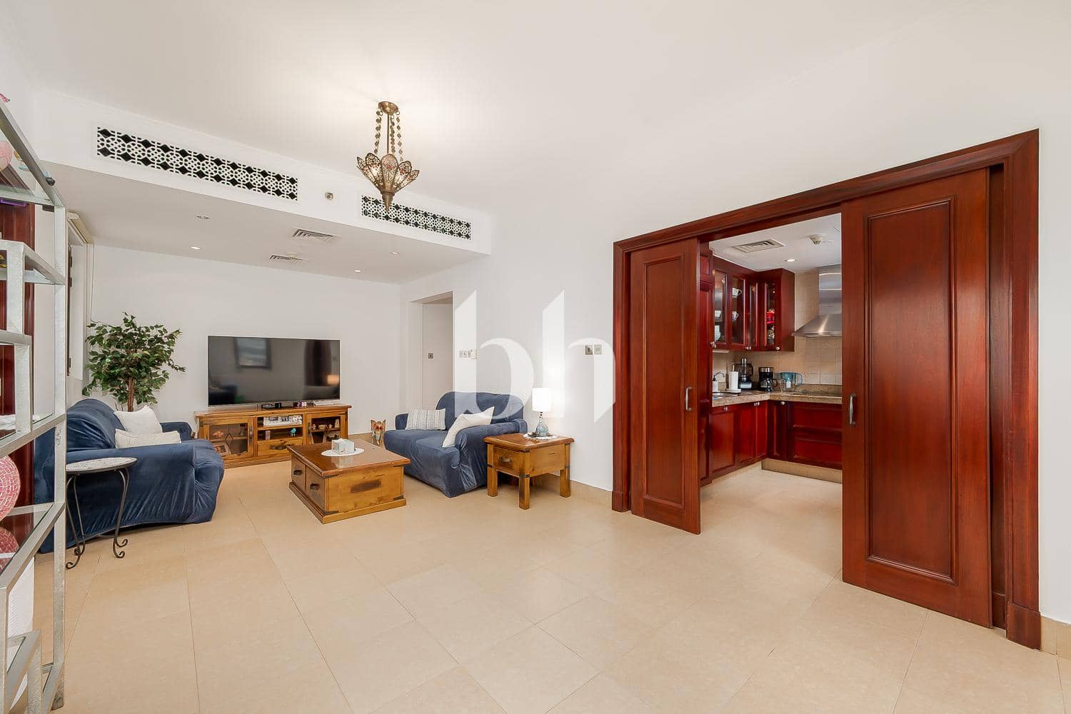 1 Bedroom Apartment in Miska 1 - photo 2
