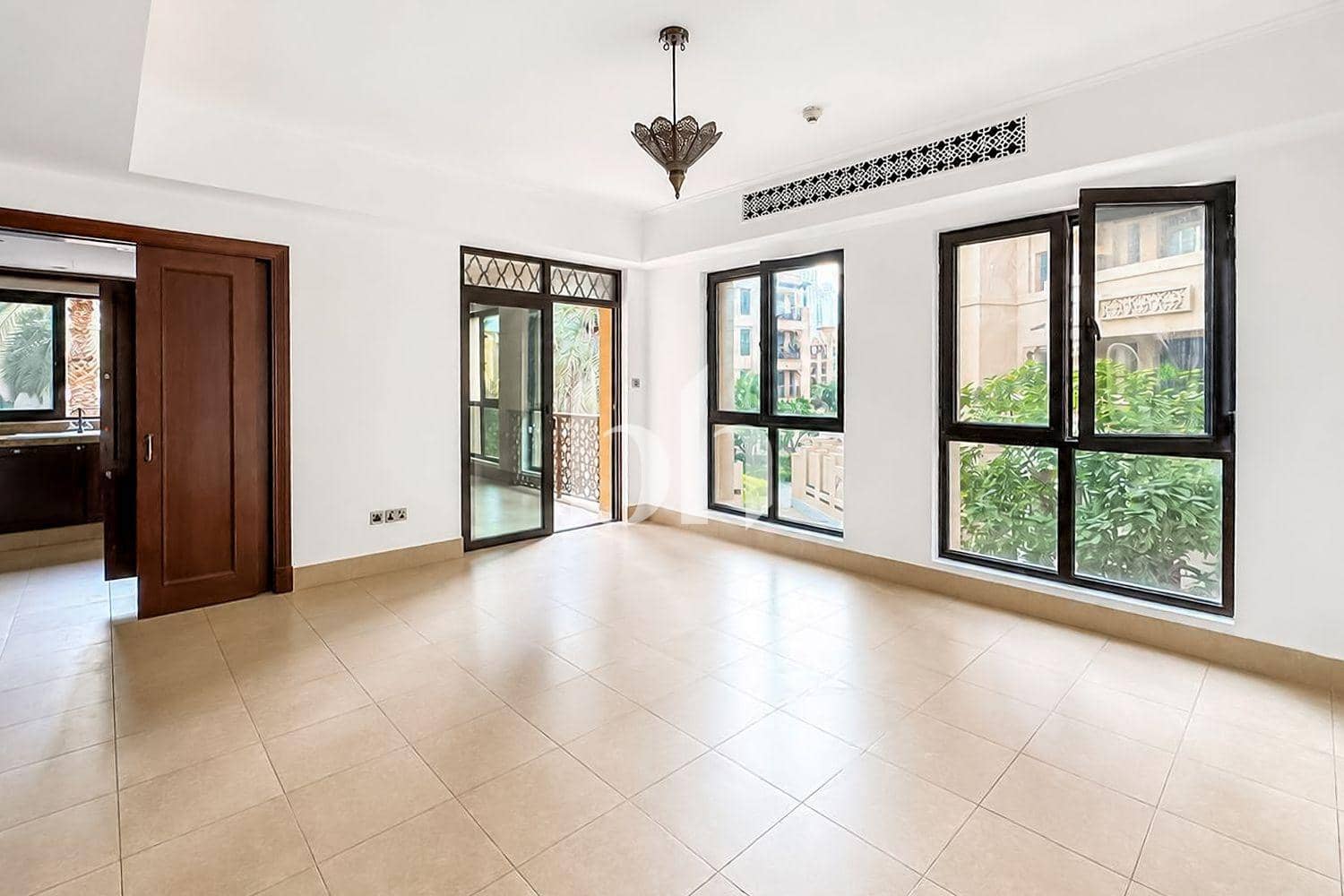 1 Bedroom Apartment in Miska 2