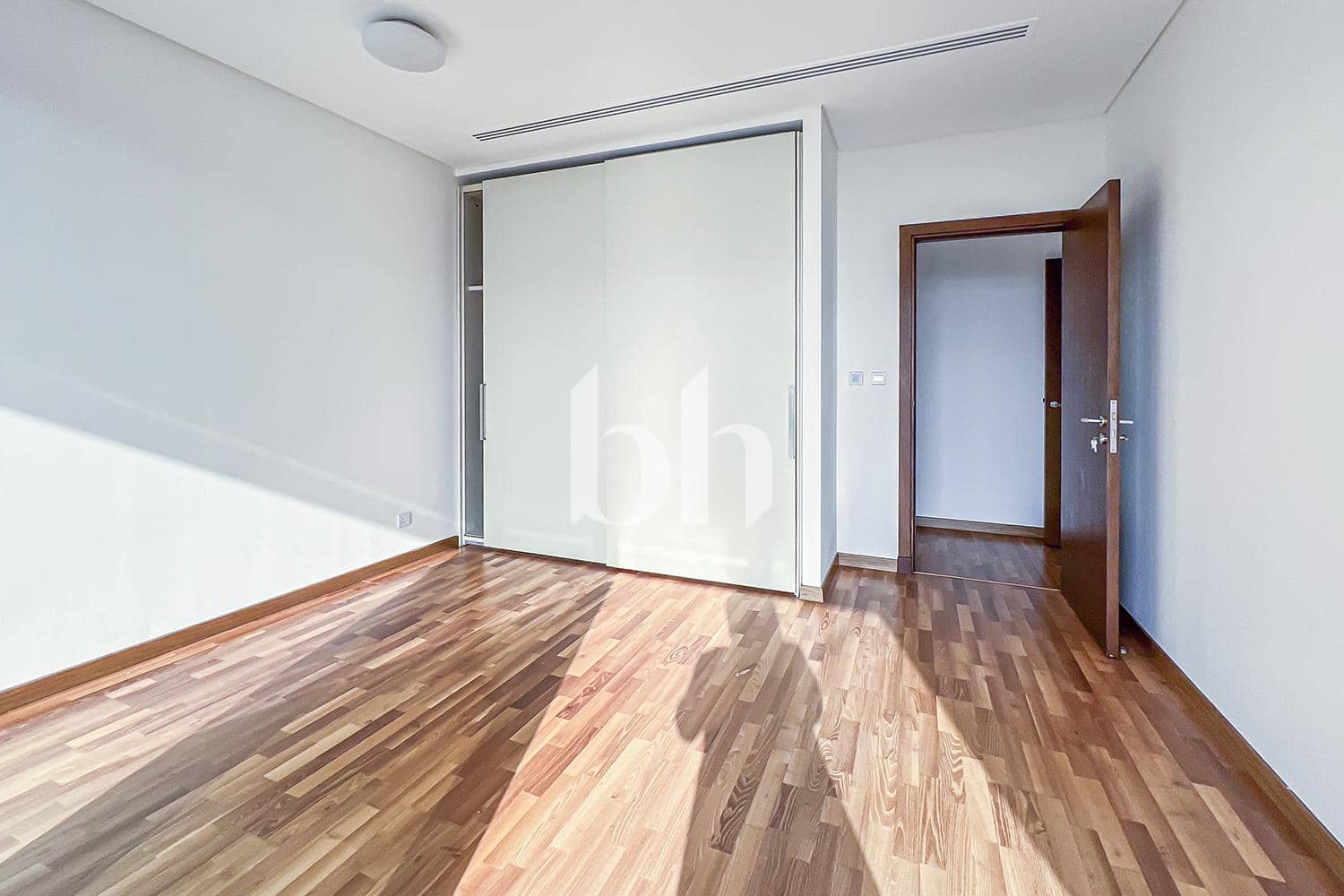 2 Bedroom Apartment in Burj Daman - photo 2