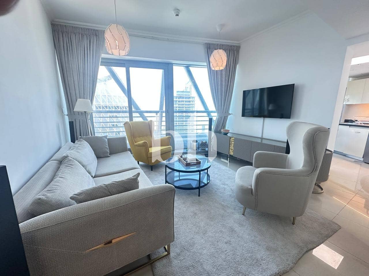1 Bedroom Apartment in Park Tower B - photo 1