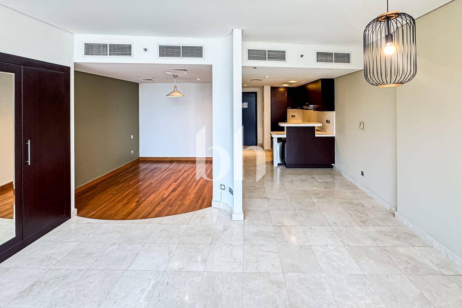 Studio Apartment in Sky Gardens - photo 1
