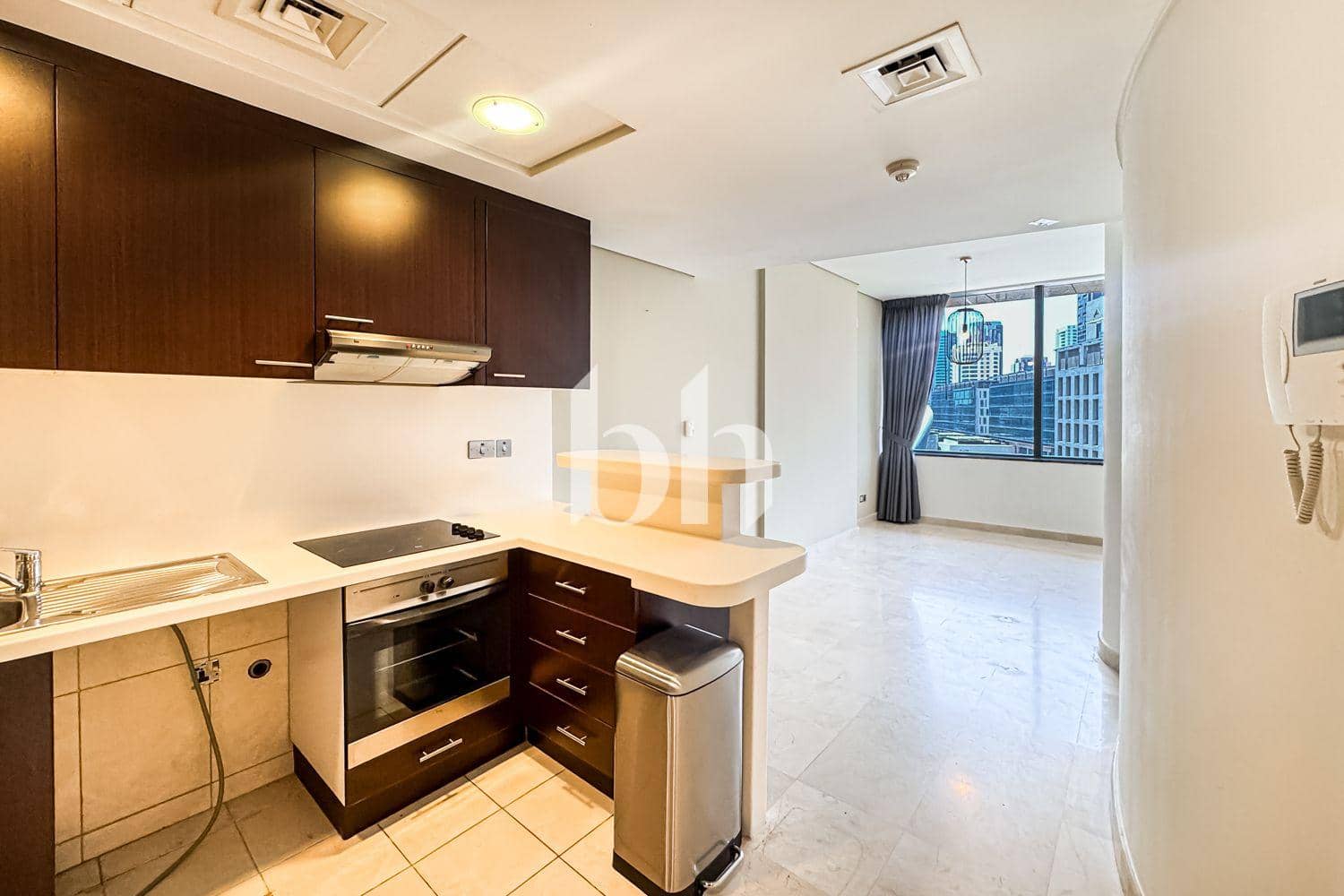 Studio Apartment in Sky Gardens