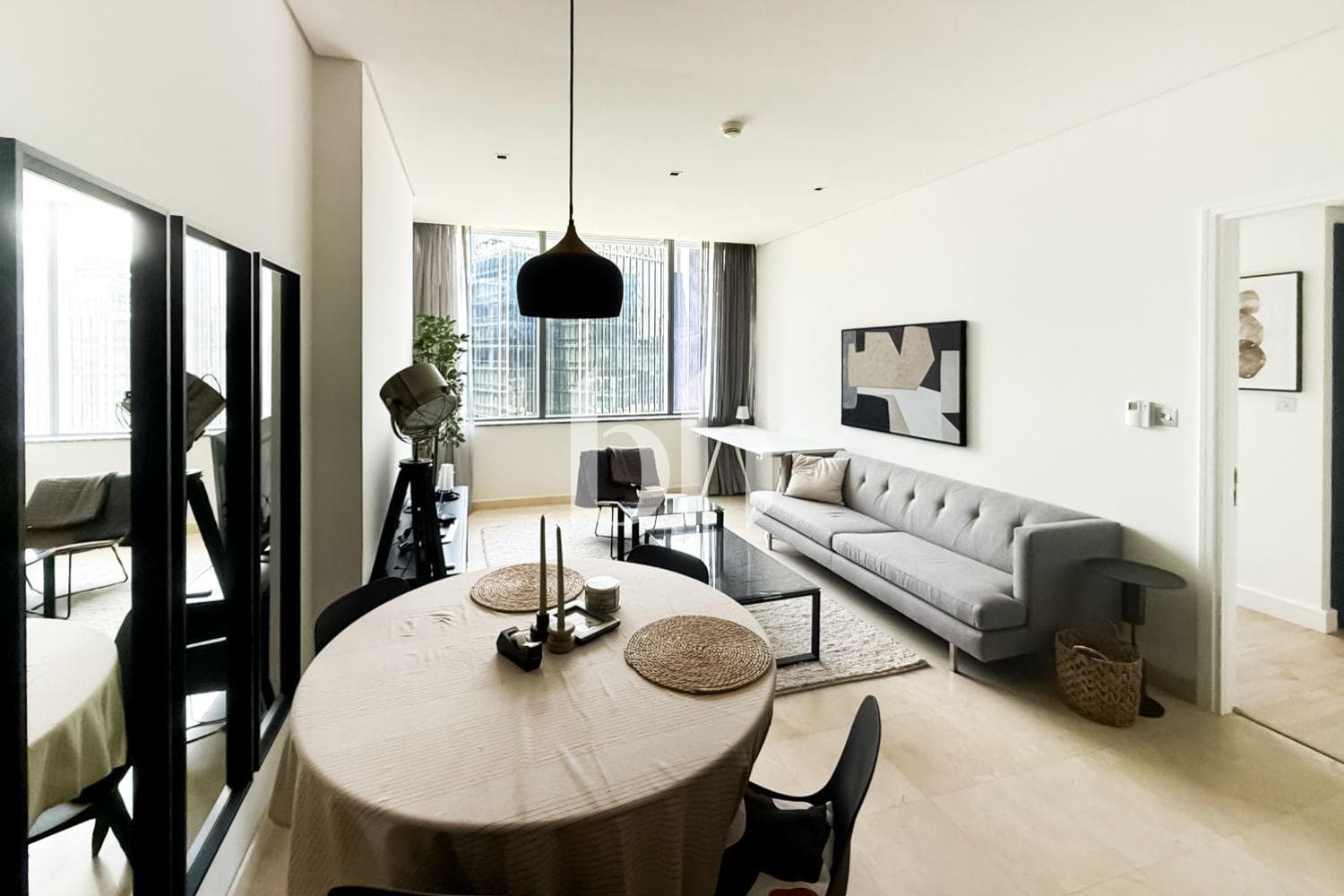 1 Bedroom Apartment in Sky Gardens - photo 2