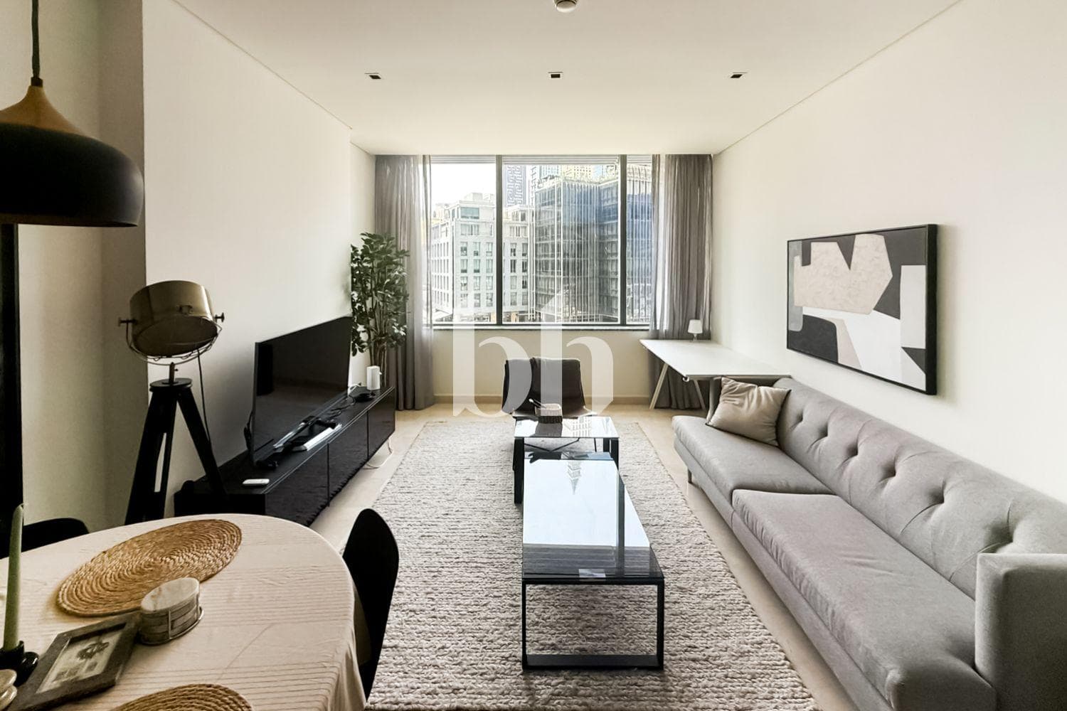 1 Bedroom Apartment in Sky Gardens - photo 1