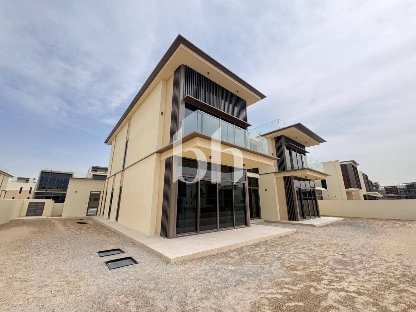 5 Bedroom Villa in Golf Place 2