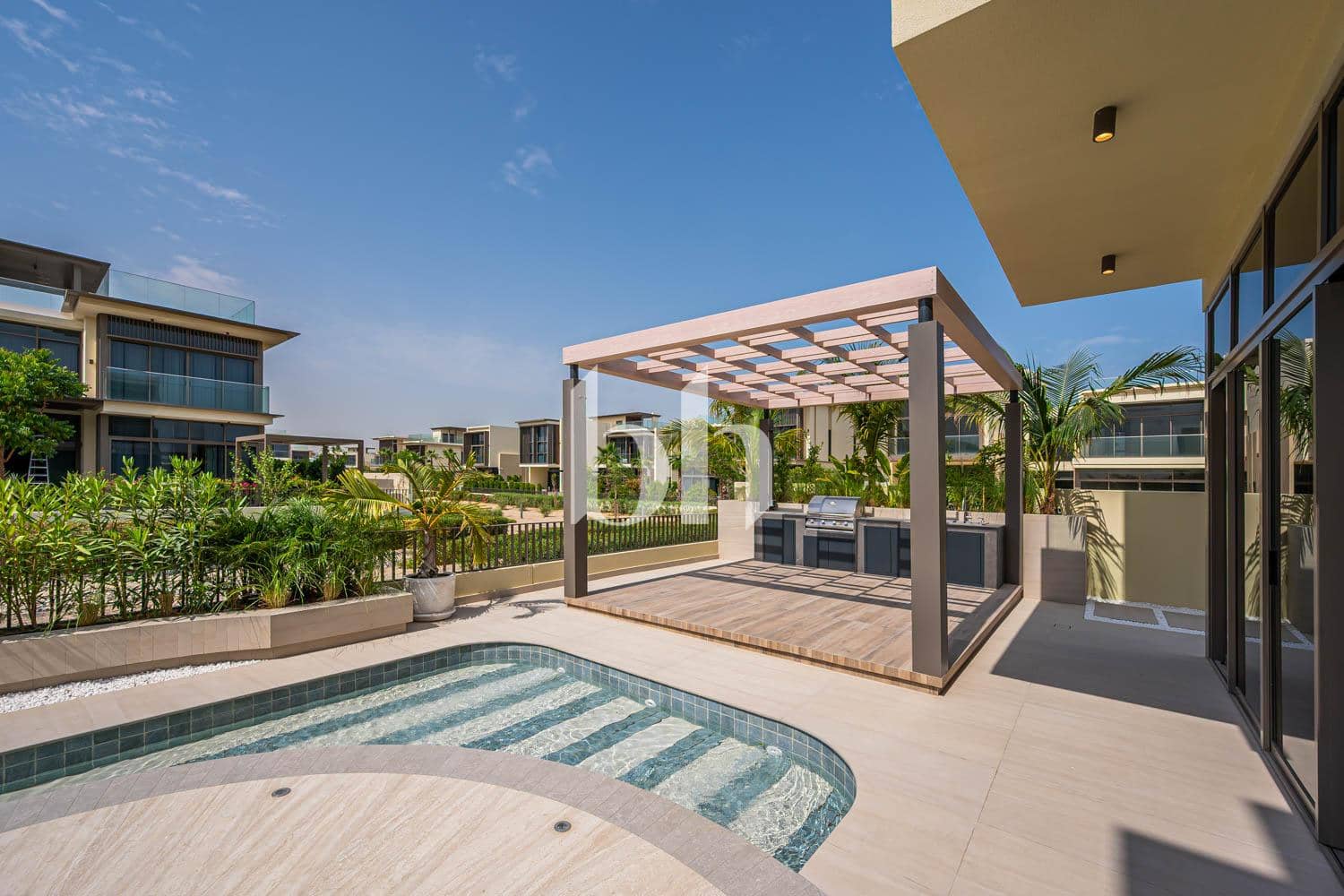 5 Bedroom Villa in Golf Place 2 - photo 2