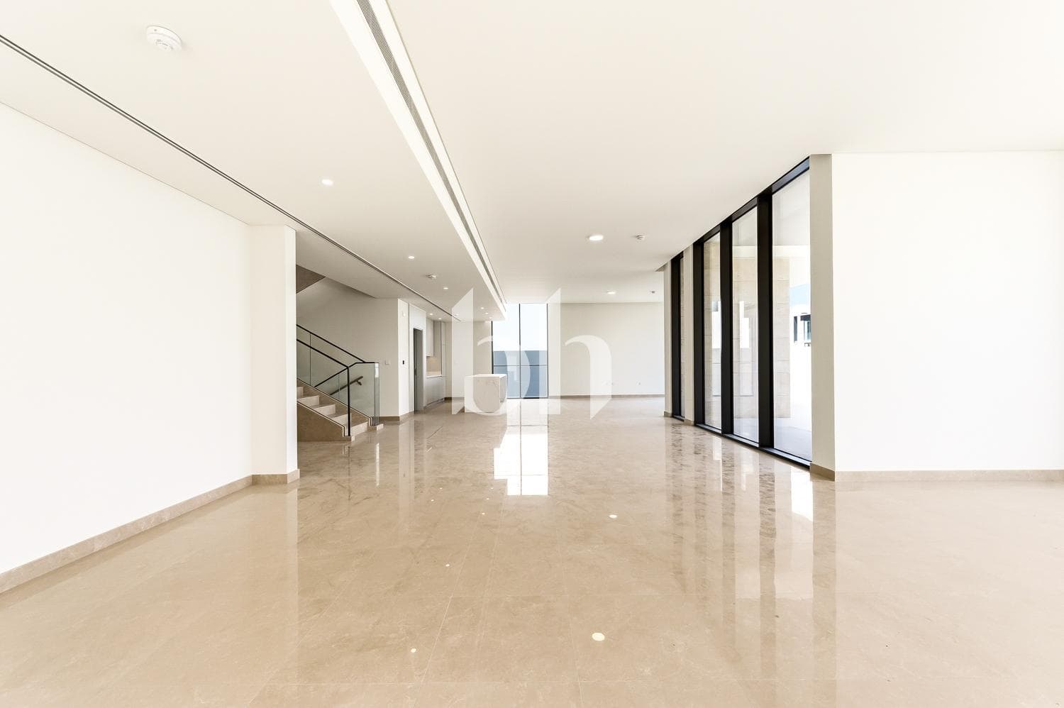 5 Bedroom Villa in Address Hillcrest - photo 2