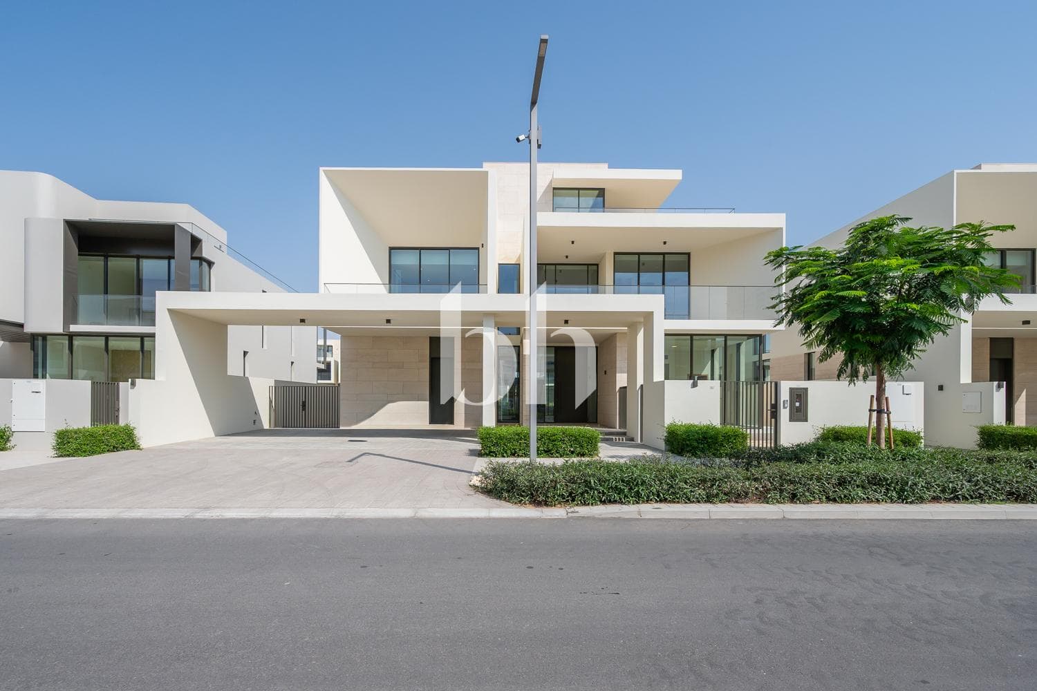 5 Bedroom Villa in Address Hillcrest