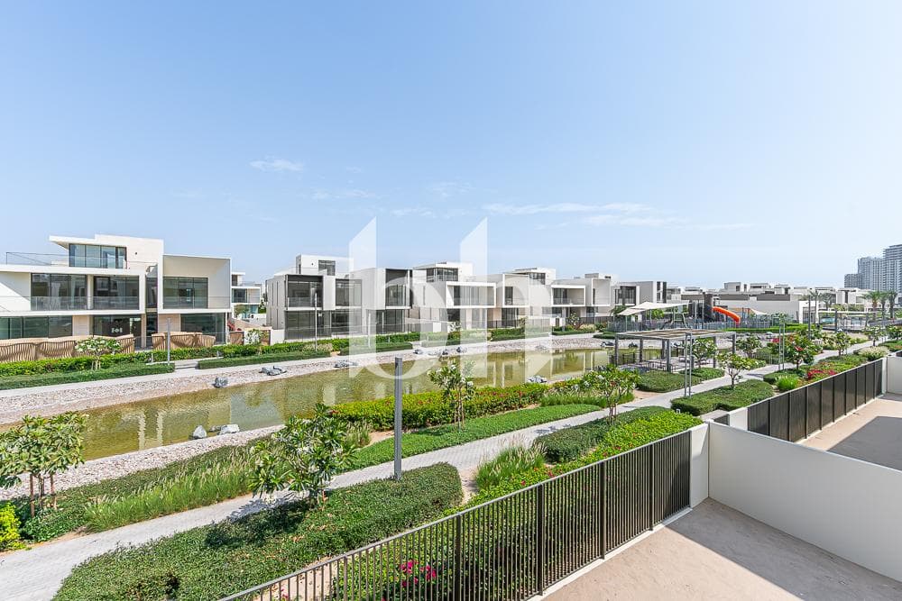 5 Bedroom Villa in Address Hillcrest