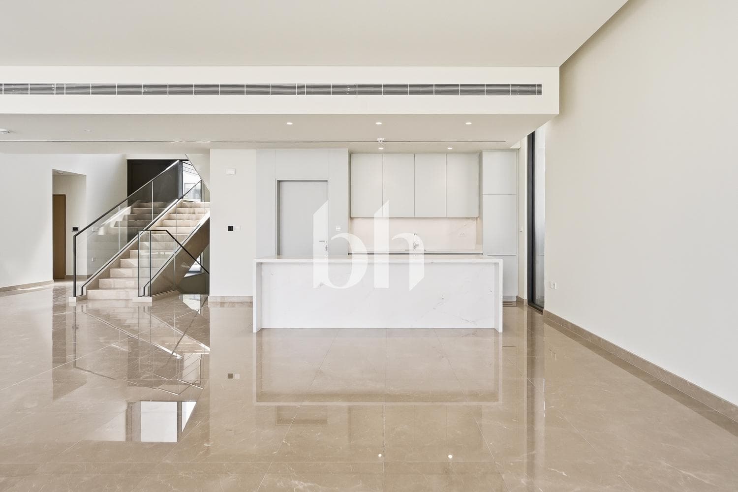 5 Bedroom Villa in Address Hillcrest - photo 2