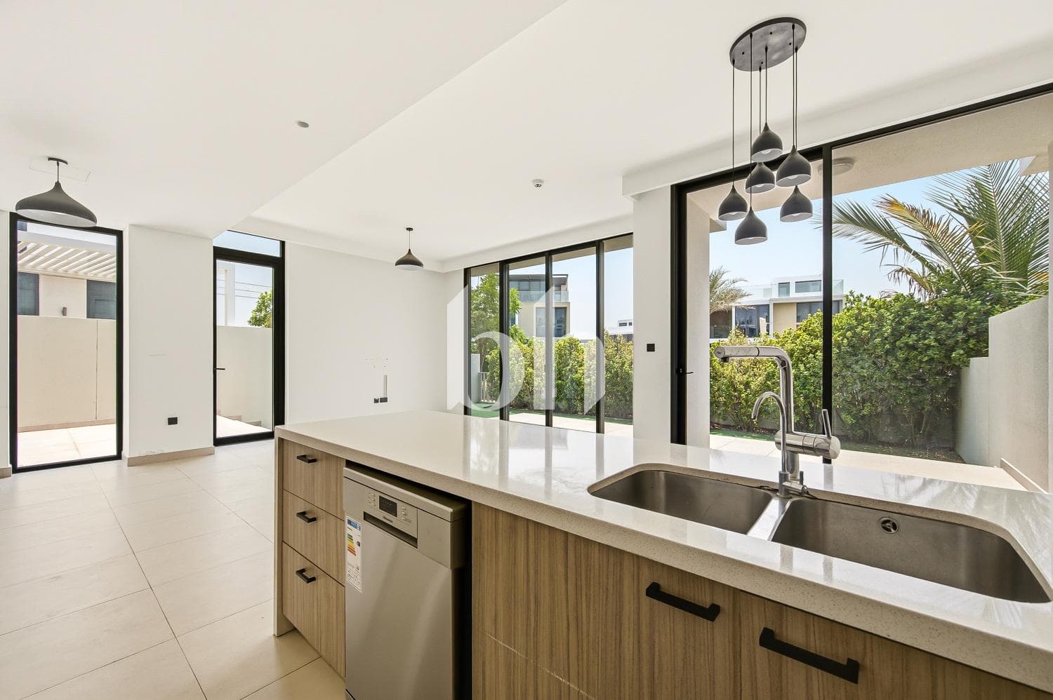 3 Bedroom Villa in Golf Grove - photo 1