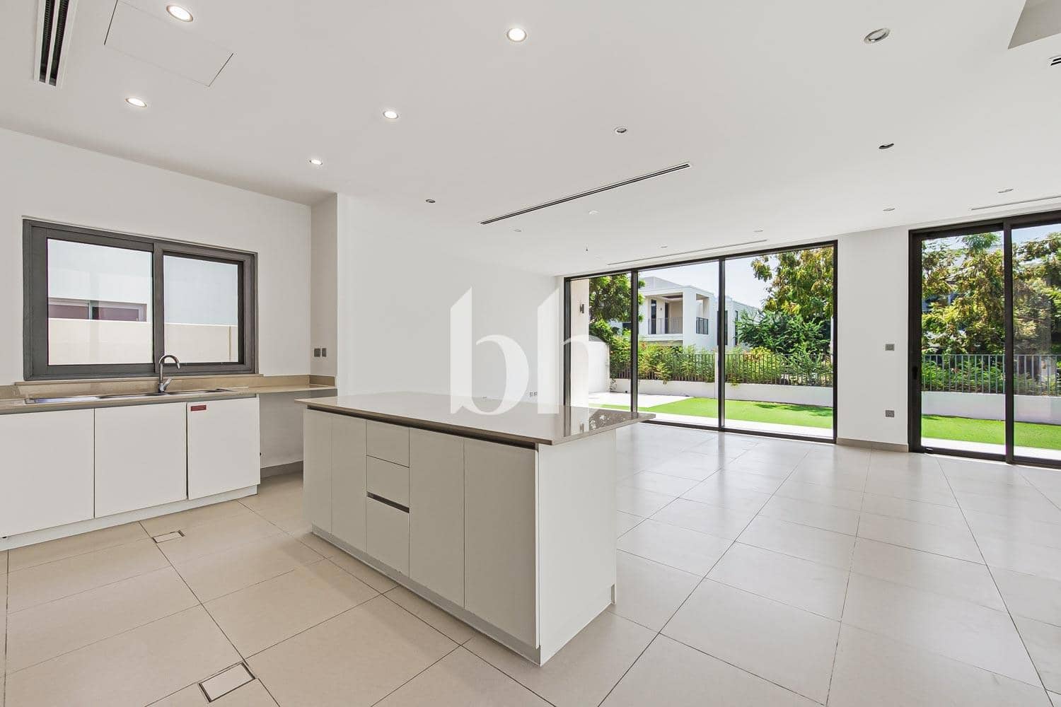 4 Bedroom Villa in Sidra Villas III - photo 2
