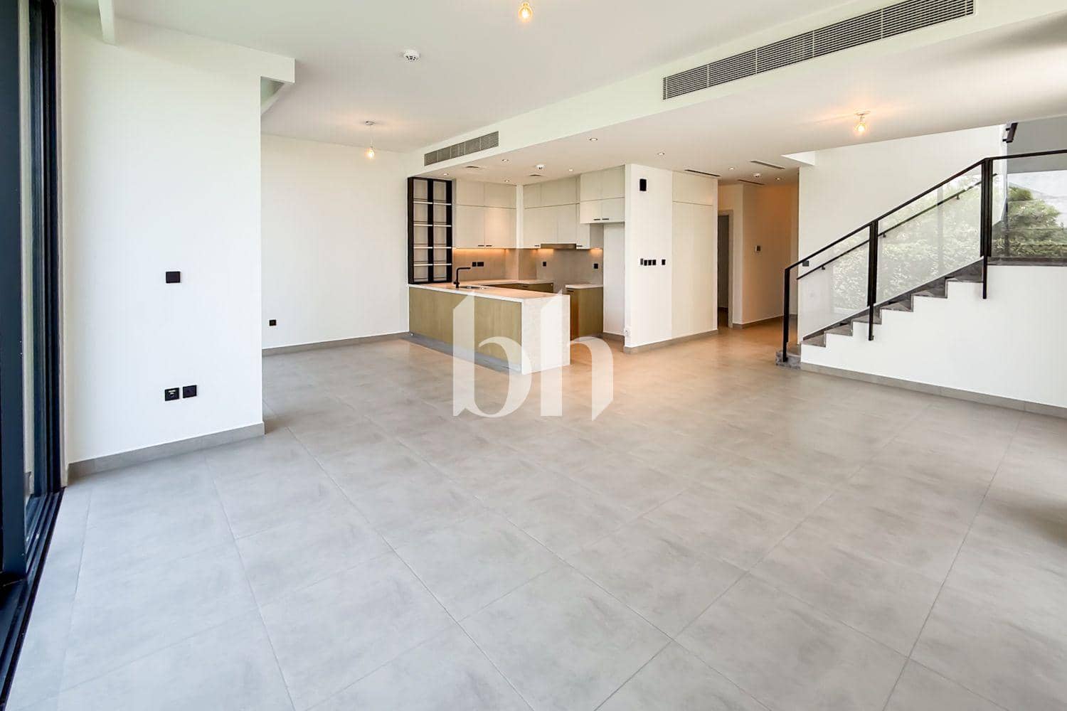 3 Bedroom Townhouse in Golf Grove - photo 2