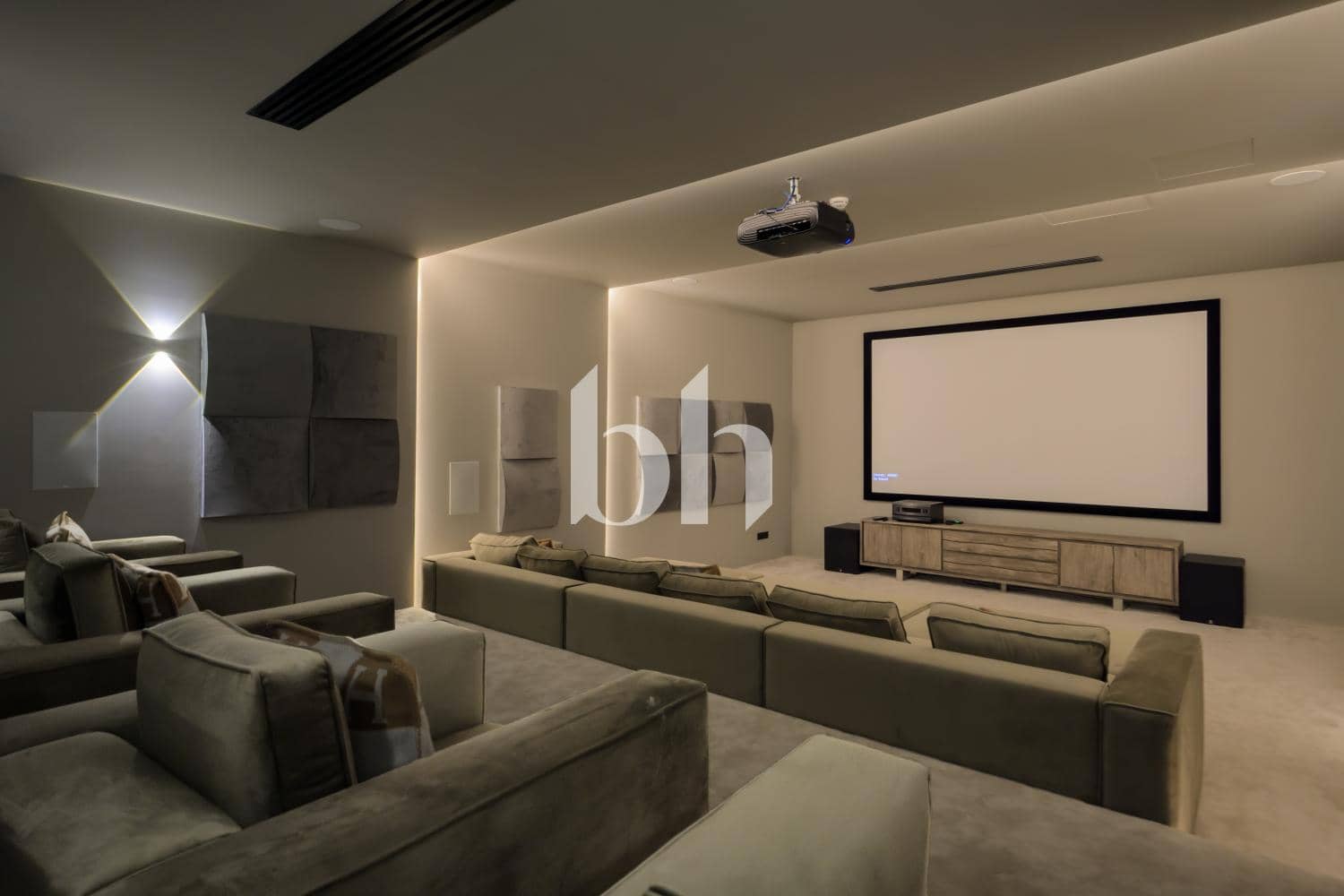 5 Bedroom Villa in Fairway at Dubai Hills Estate - photo 1