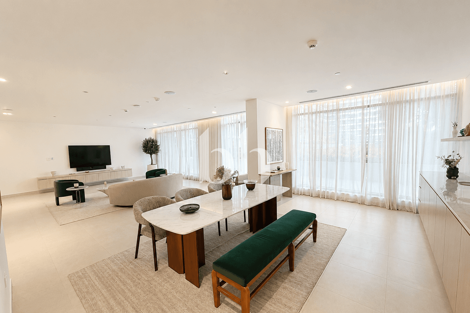 1 Bedroom Apartment in Golf Grand