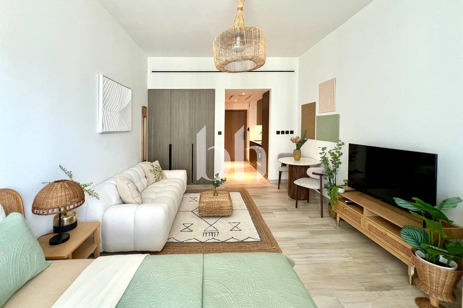 Studio Apartment in The Grove by Iman - photo 1