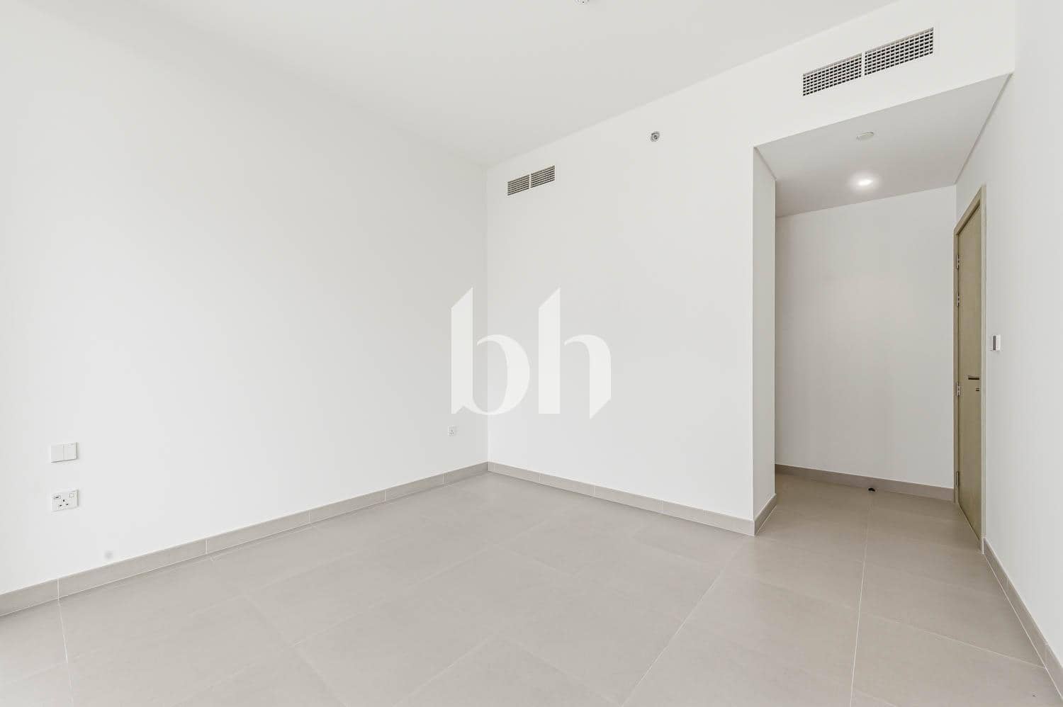 2 Bedroom Apartment in Golf Grand - photo 1