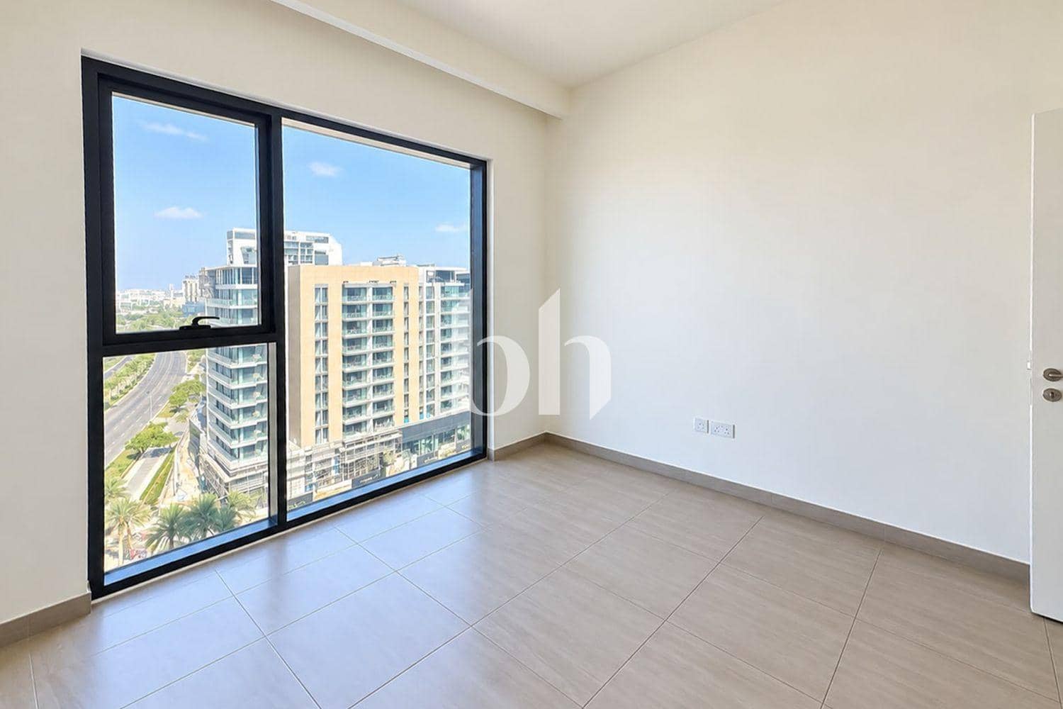 1 Bedroom Apartment in Park Ridge Tower C - photo 1