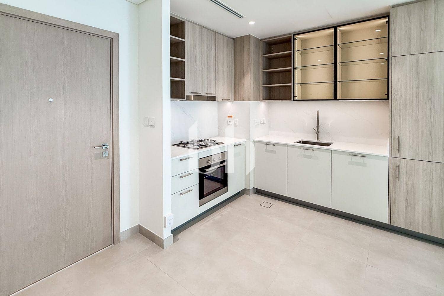 1 Bedroom Apartment in Parkside Views - photo 2