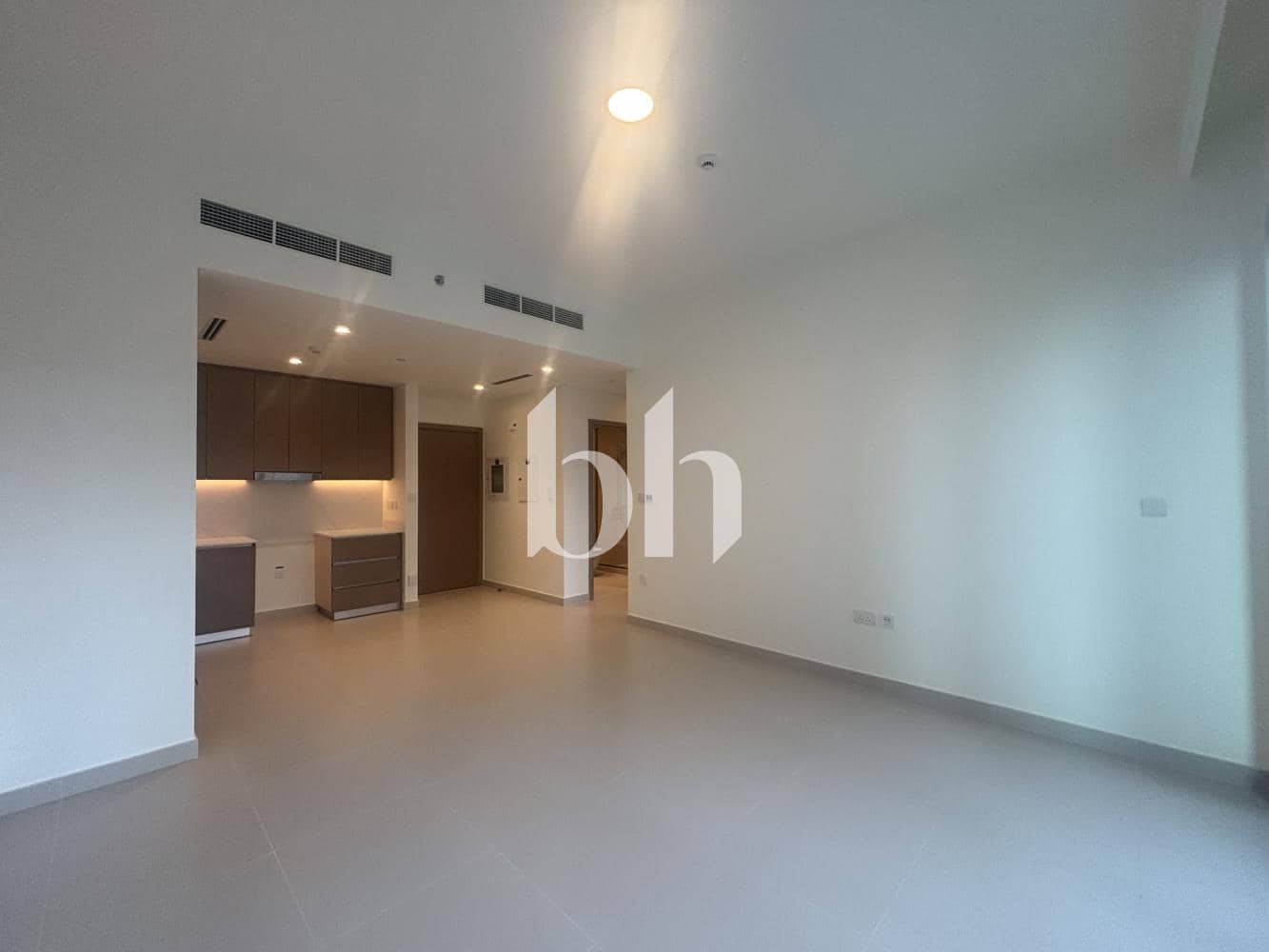 1 Bedroom Apartment in Hills Park - photo 2
