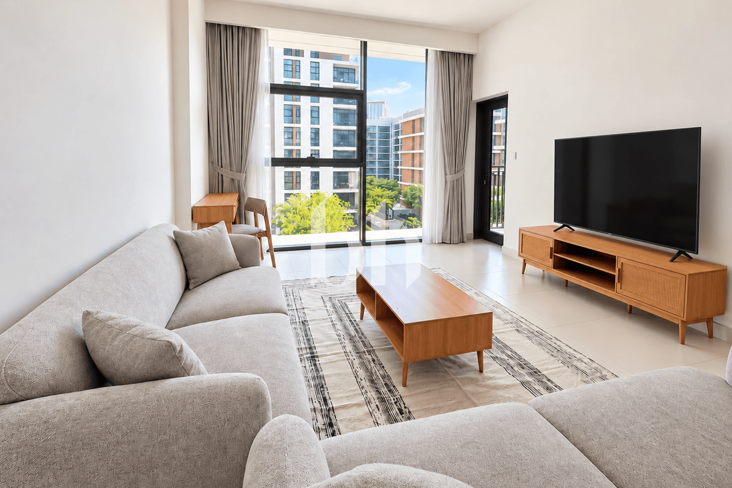 1 Bedroom Apartment in Park Point Building C - photo 2