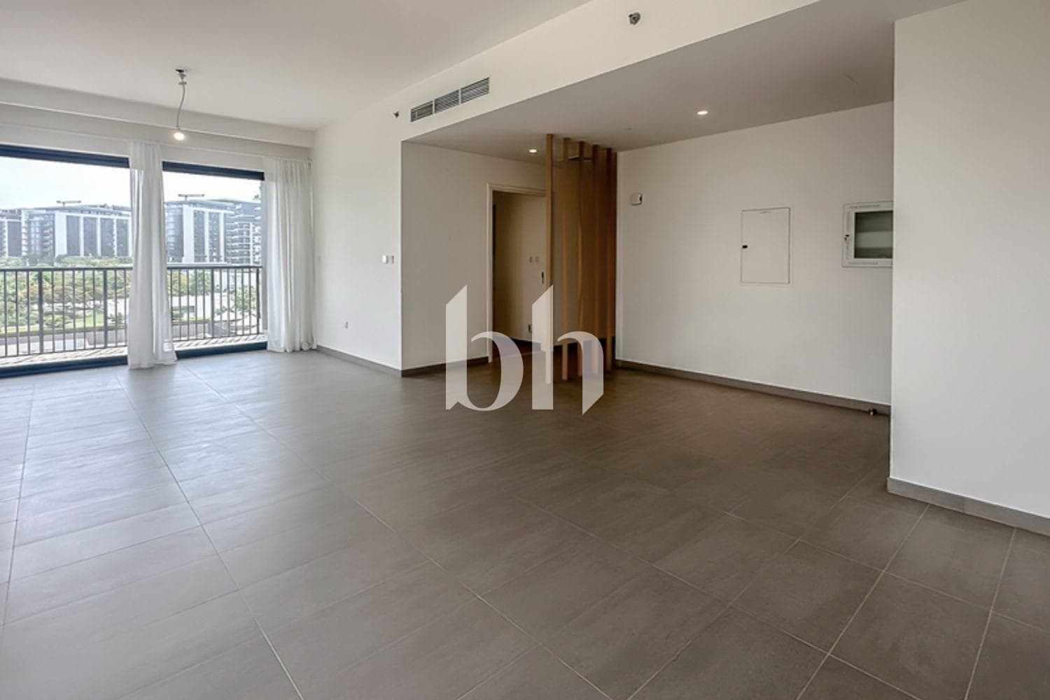 3 Bedroom Apartment in Park Ridge Tower C - photo 2