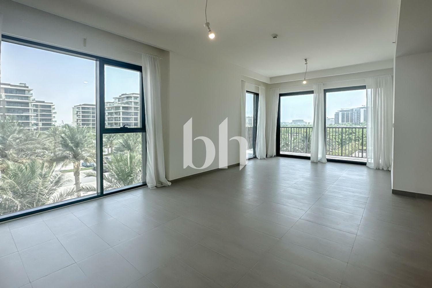 3 Bedroom Apartment in Park Ridge Tower C - photo 1