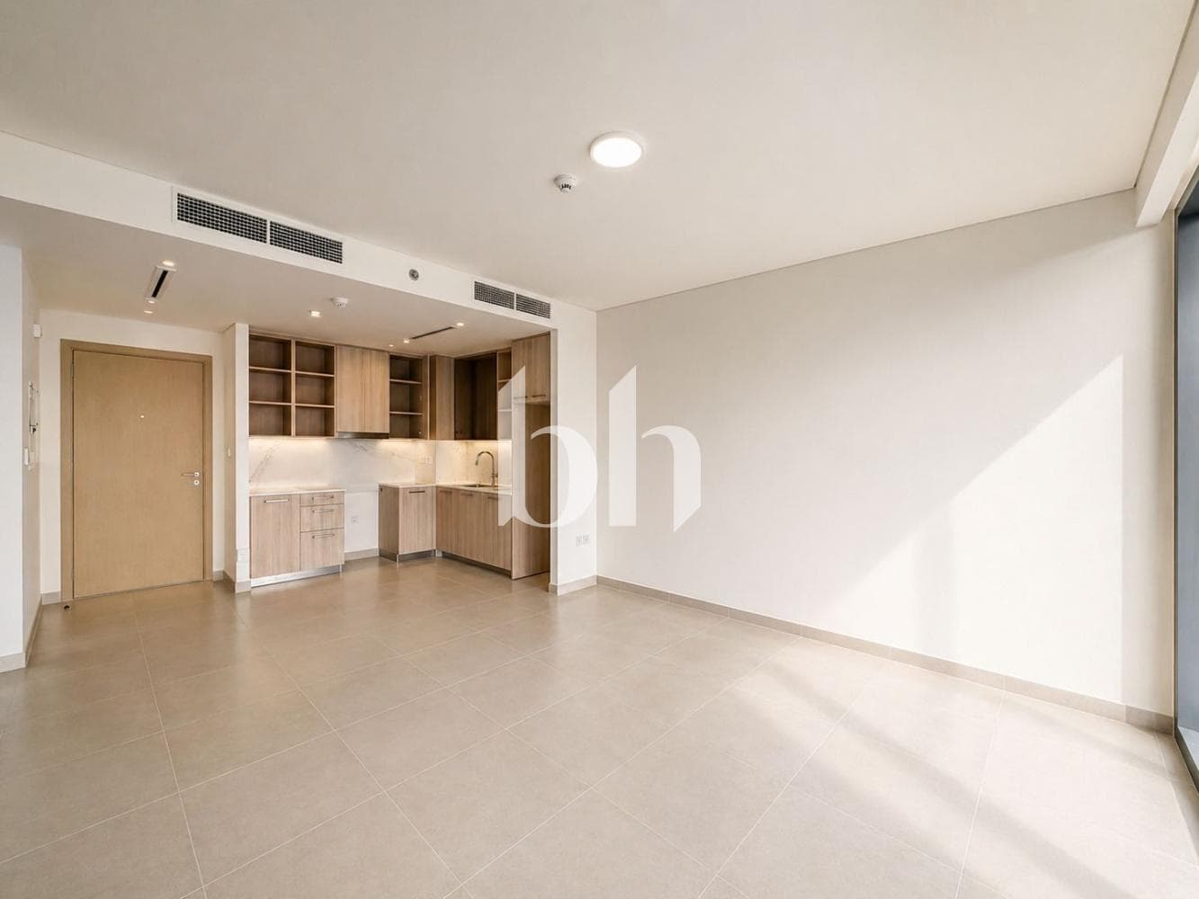 2 Bedroom Apartment in Golf Grand - photo 2