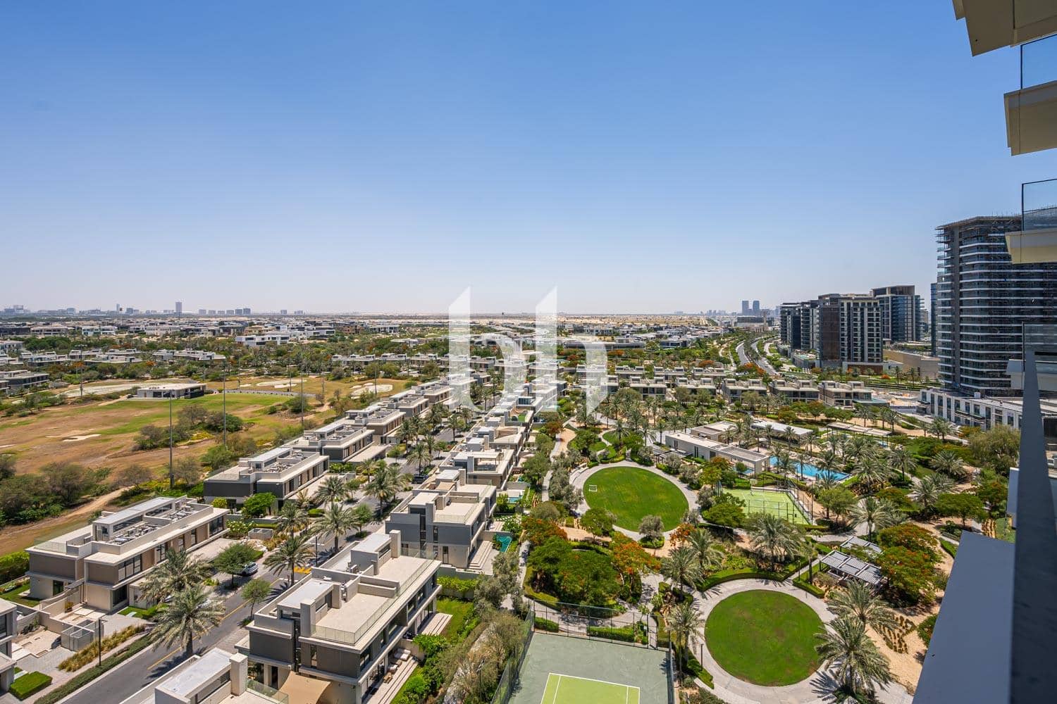 3 Bedroom Apartment in Golf Grand - photo 1