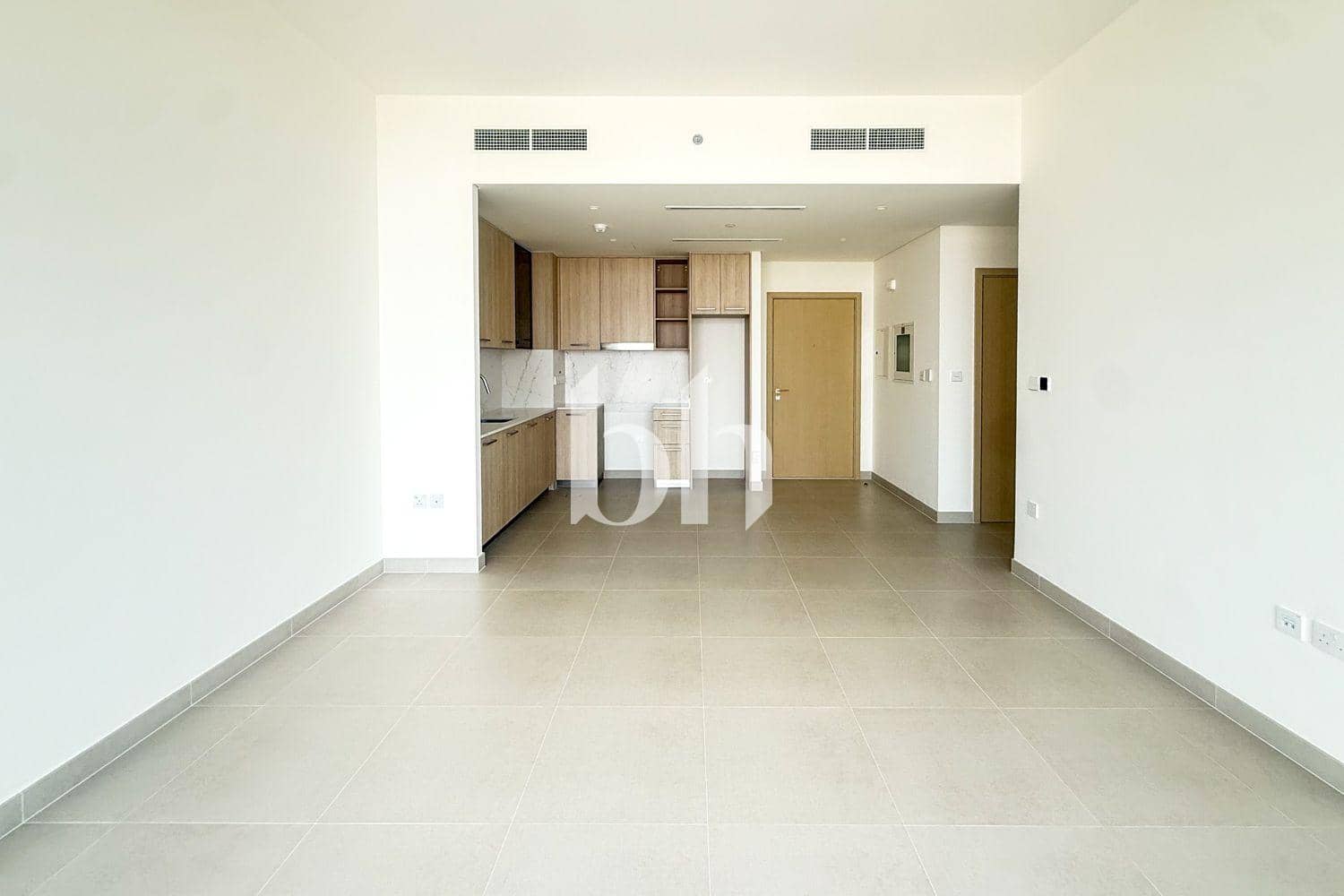 2 Bedroom Apartment in Golf Grand - photo 2