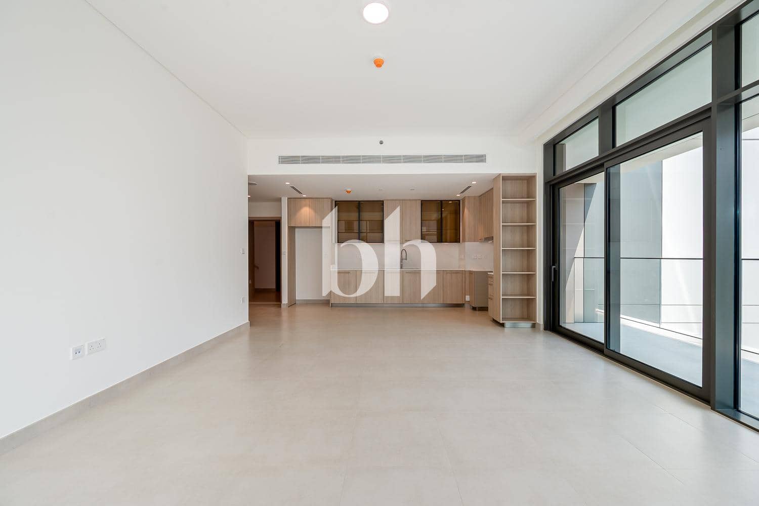 3 Bedroom Apartment in Elvira Building 01 - photo 2