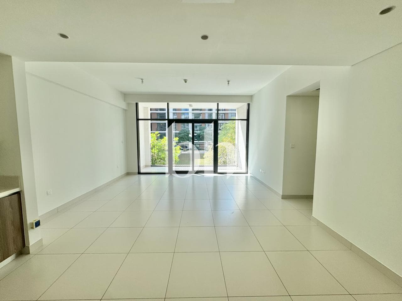 2 Bedroom Apartment in Park Point Building D - photo 2