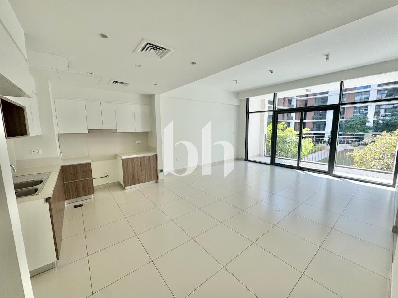 2 Bedroom Apartment in Park Point Building D
