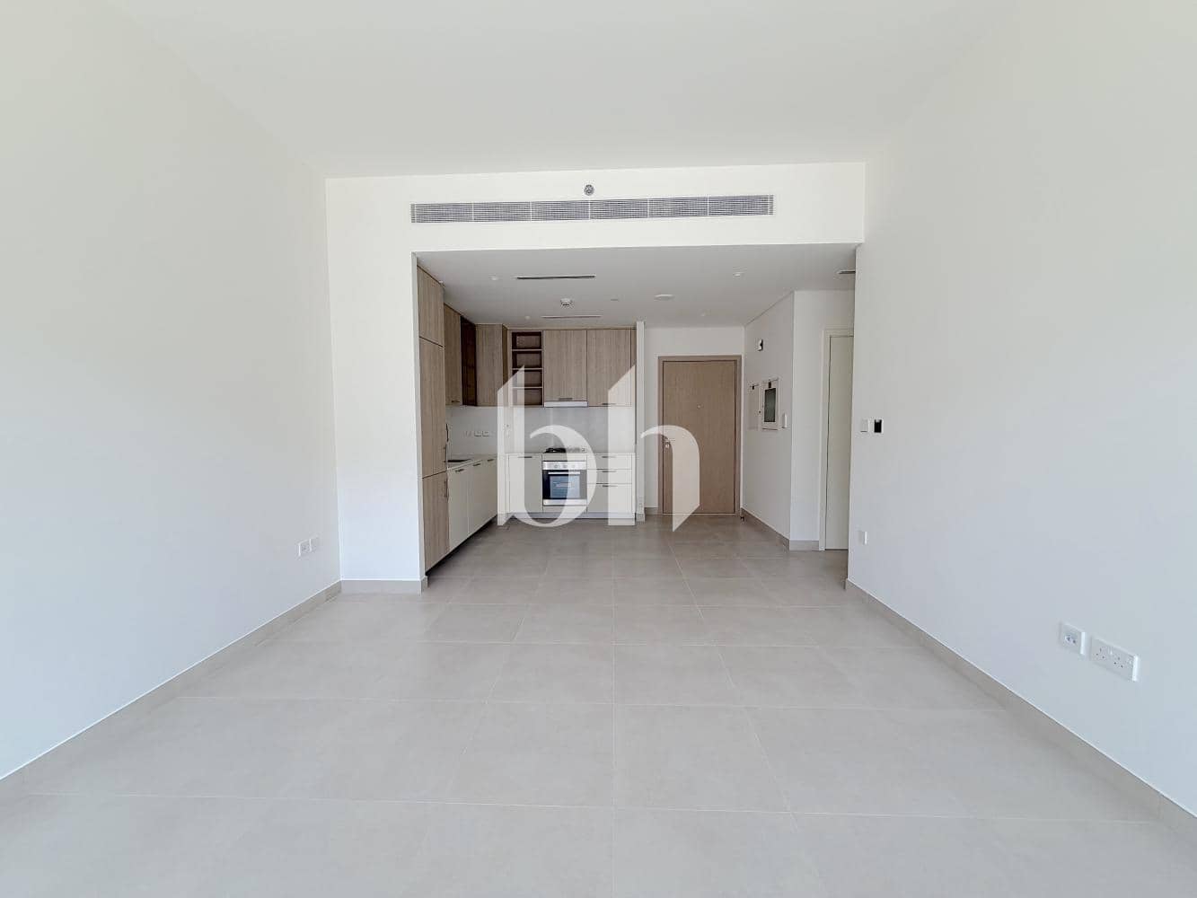 2 Bedroom Apartment in Parkside Views - photo 2