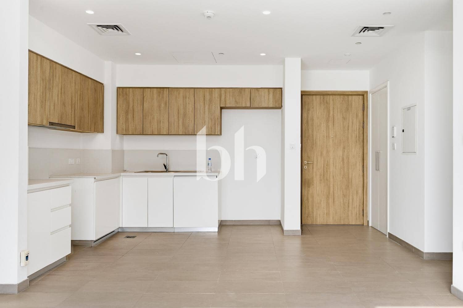 2 Bedroom Apartment in Executive Residences 1 - photo 2