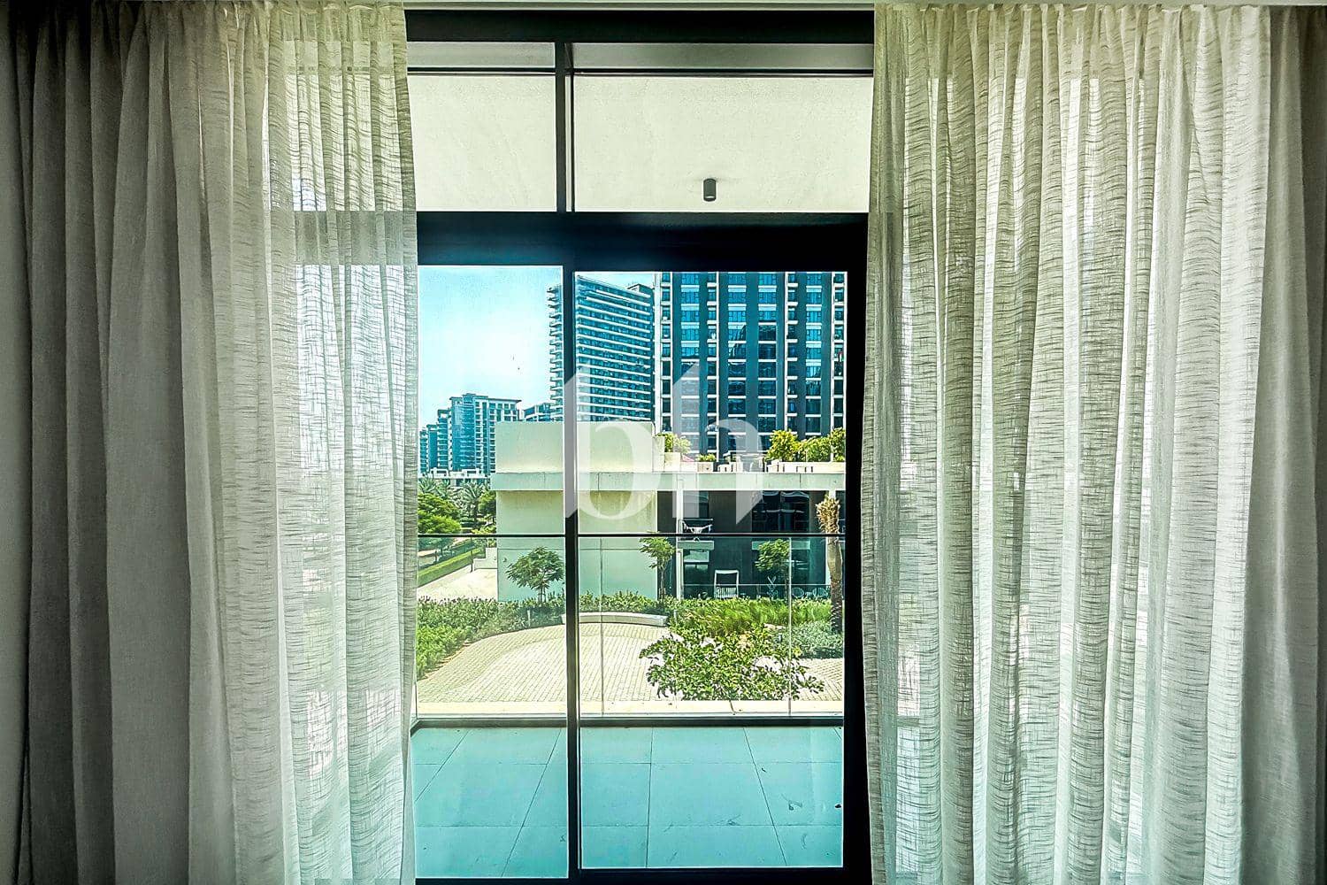 1 Bedroom Apartment in Golf Grand