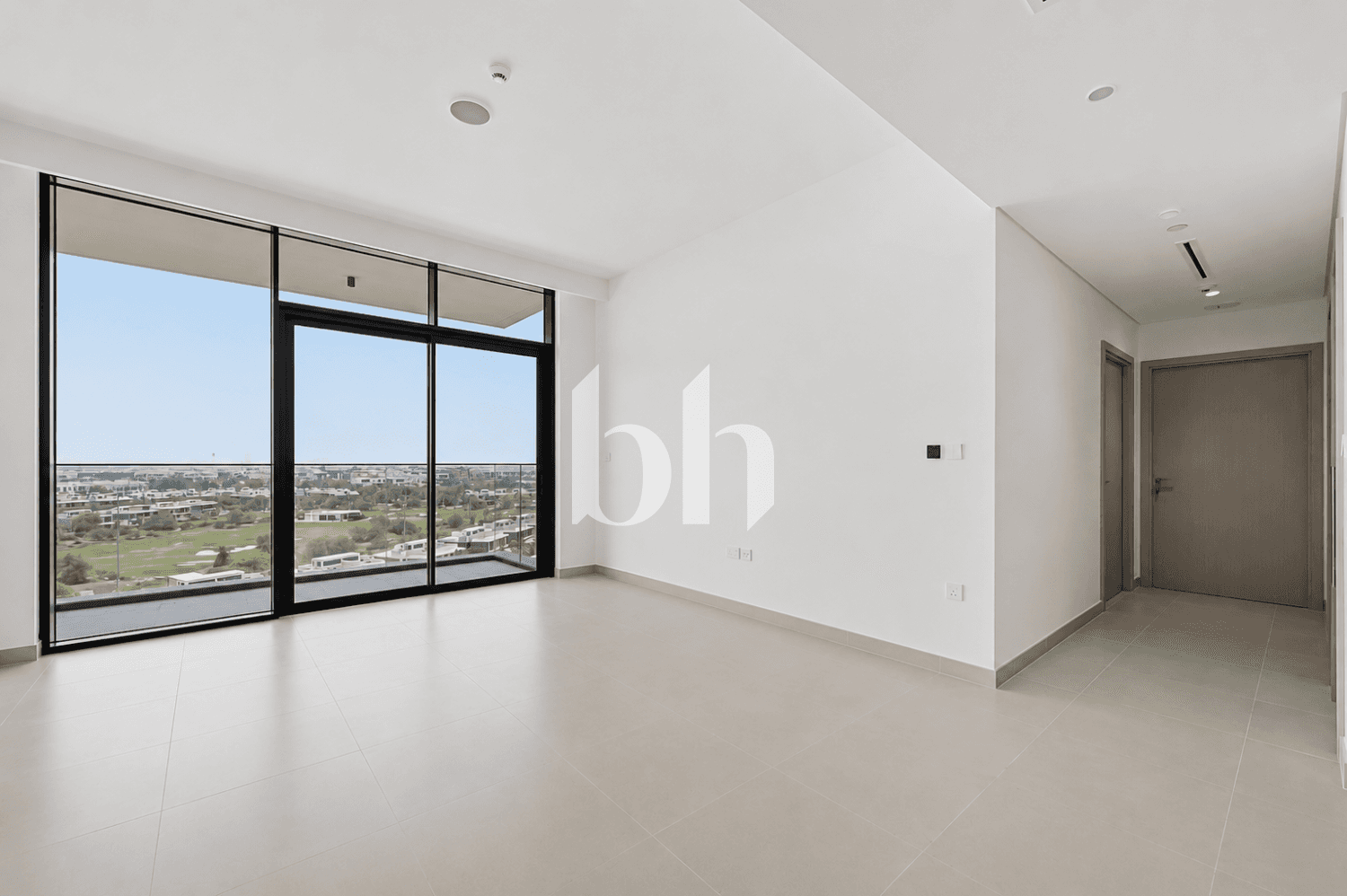 2 Bedroom Apartment in Golf Grand - photo 1